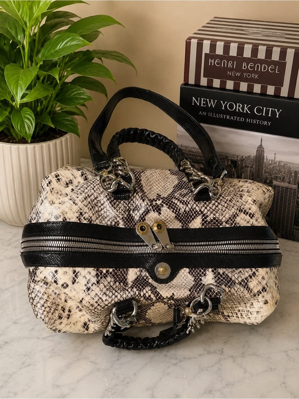 henri bendel striking henri